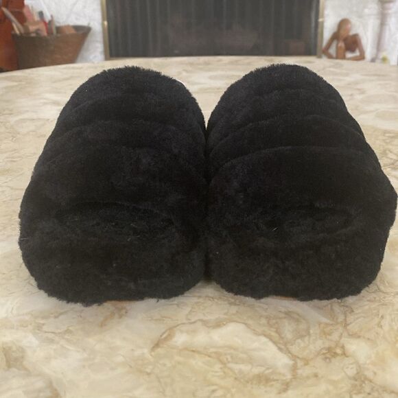 UGG Fluff Yeah Sheepskin Sandals - Picture 9 of 12